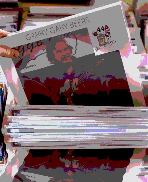 GARRYGARYBEERSINXSperformancevideoShinelikethesunIgniFerroque..jpg